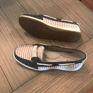 Sperry boat shoes ladies size 9 NEW